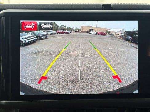 New 2026 Jeep Wrangler Unlimited Rubicon w/ Whitecap Package image 15