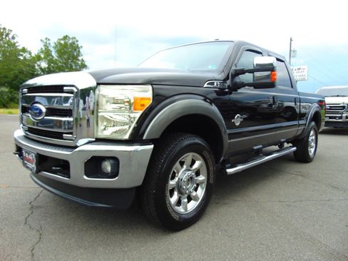 Used 2011 Ford F250 Lariat w/ Lariat Interior Pkg AWD/4WD image 65