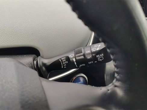 Used 2020 Toyota Prius XLE image 15