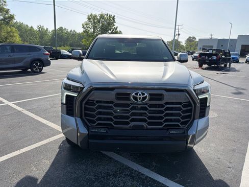 Used 2024 Toyota Tundra Platinum w/ TRD Off-Road Package AWD/4WD image 10