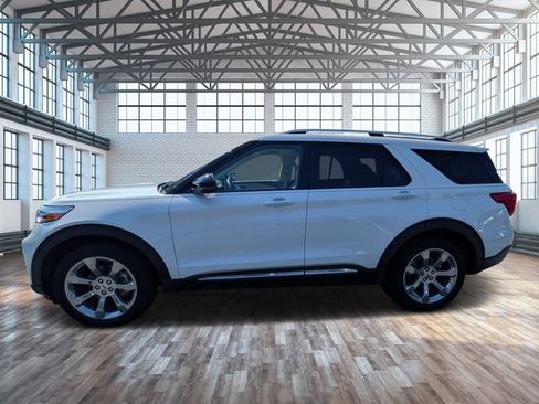 Used 2020 Ford Explorer Platinum w/ Premium Technology Package AWD/4WD image 7