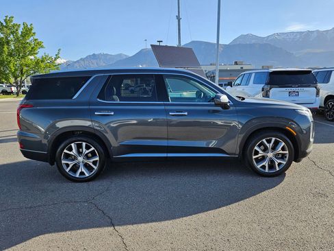 Used 2022 Hyundai Palisade SEL w/ 8P Bench Seat Package AWD/4WD image 2