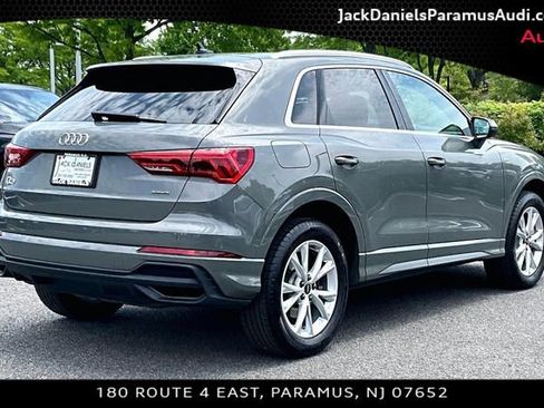 Used 2023 Audi Q3 2.0T Premium w/ Convenience Package AWD/4WD image 2