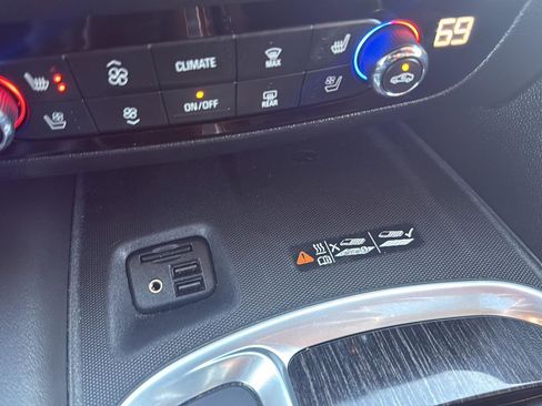 Used 2020 Buick Enclave Avenir w/ Avenir Technology Package image 15