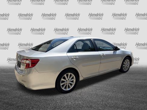 Used 2012 Toyota Camry LE FWD image 10