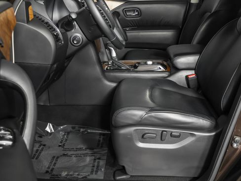 Used 2021 Nissan Armada SL w/ Captain's Chairs Package AWD/4WD image 26