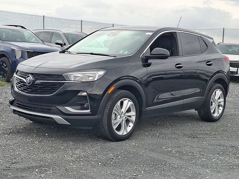 Used 2023 Buick Encore GX Preferred w/ Cold Weather Comfort Package FWD image 3