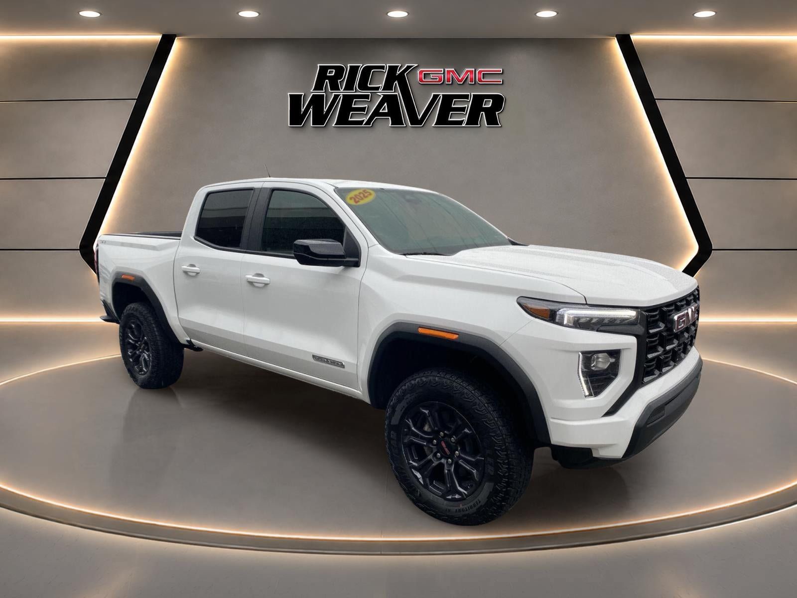 Used 2025 GMC Canyon Elevation AWD/4WD image 9