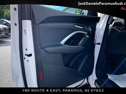 Used 2025 Audi Q5 Premium w/ Convenience Package AWD/4WD image 15