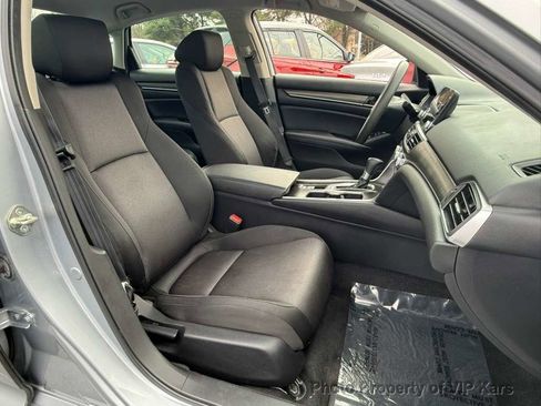 Used 2019 Honda Accord LX image 14