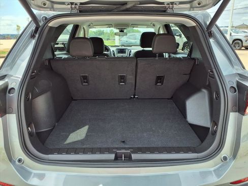 Used 2024 Chevrolet Equinox LT image 16