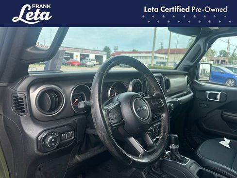 Used 2021 Jeep Gladiator Sport AWD/4WD image 10