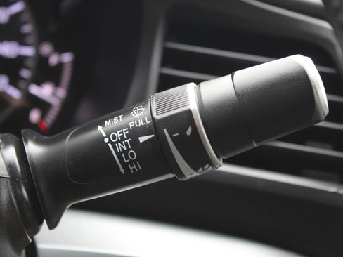 Used 2014 Acura ILX w/ Technology Package FWD image 28