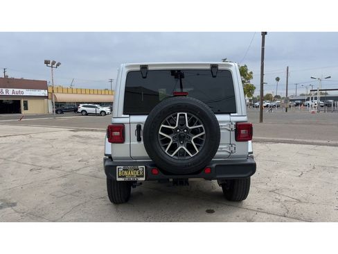 Used 2024 Jeep Wrangler Sahara image 2