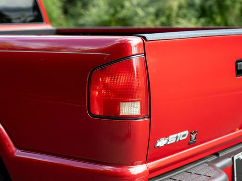 Used 2001 Chevrolet S10 Pickup LS w/ Preferred Equipment Group RWD image 39
