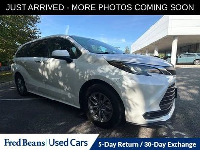 Used 2025 Toyota Sienna XLE