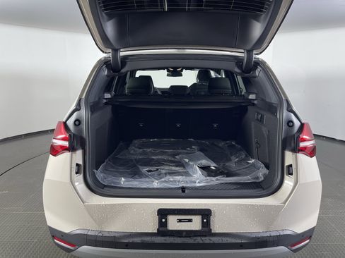 Used 2025 BMW X3 xDrive30i w/ Premium Package image 16