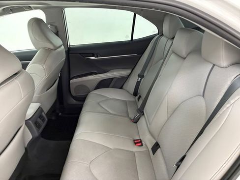 Used 2022 Toyota Camry XLE w/ Navigation Upgrade Package FWD image 18