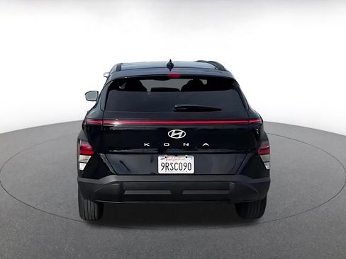 Used 2025 Hyundai Kona SEL image 12