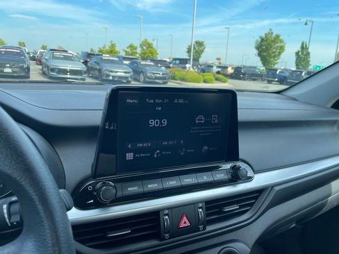 Used 2024 Kia Forte LXS FWD image 15