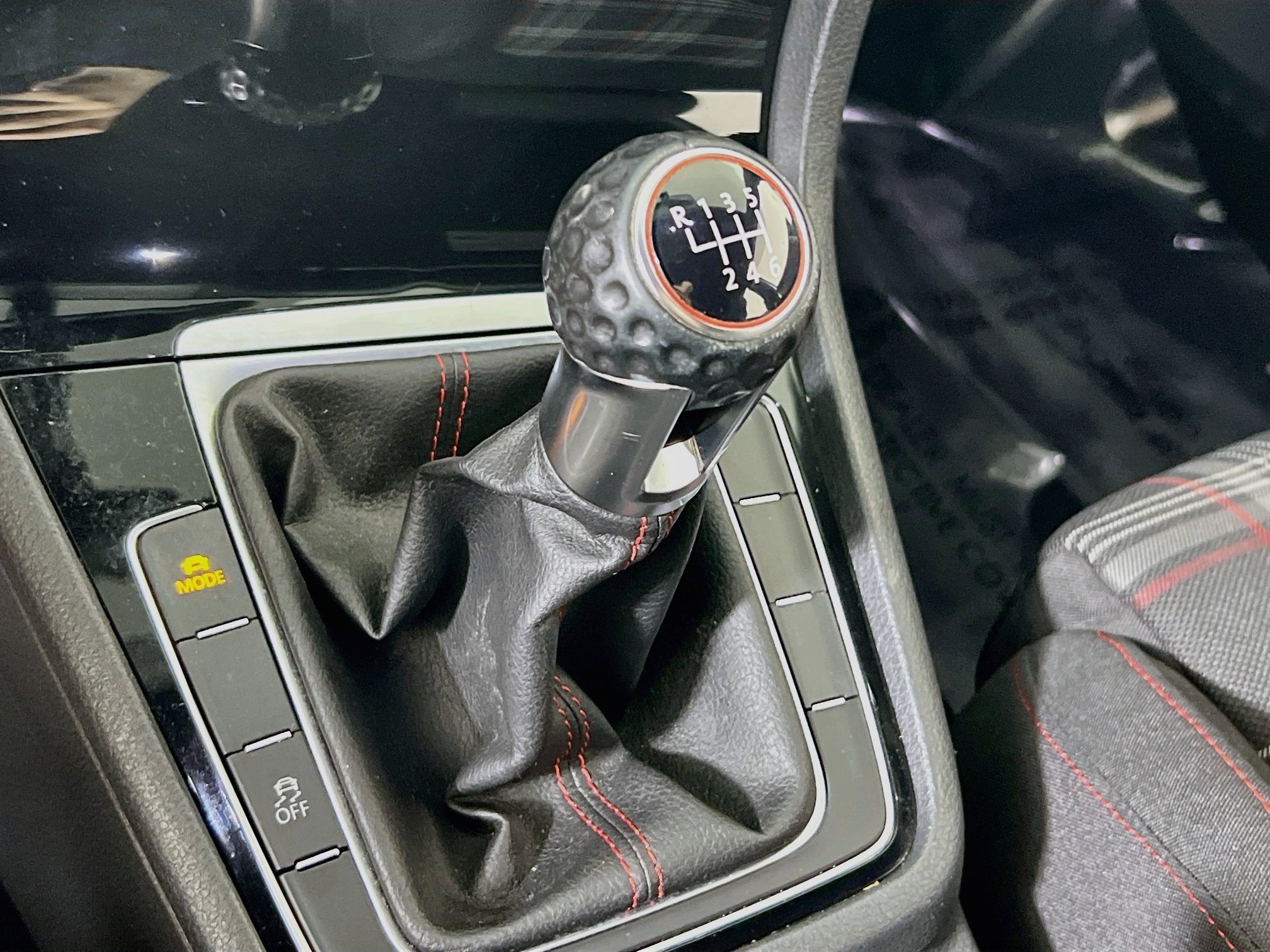 Used 2018 Volkswagen GTI S FWD image 16