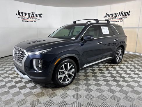 Used 2022 Hyundai Palisade SEL w/ Premium Package FWD image 1