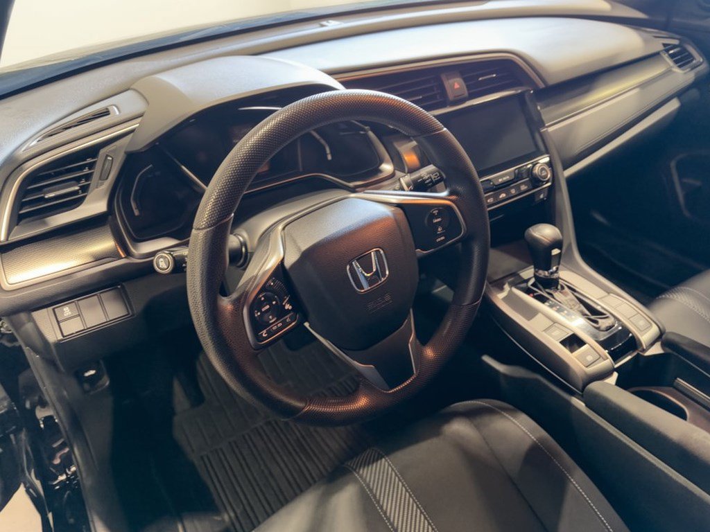 Used 2018 Honda Civic EX image 4