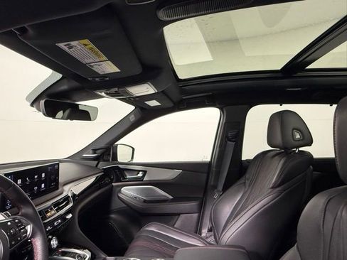 Used 2025 Acura MDX A-Spec image 40