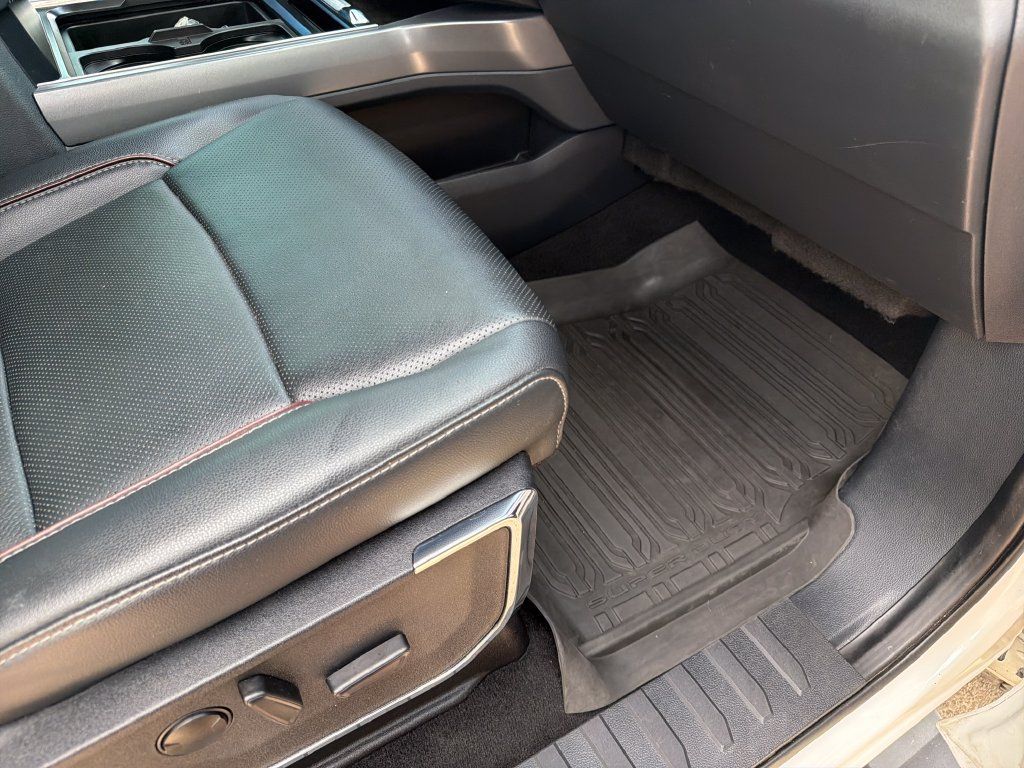 Used 2023 Ford F250 Lariat w/ Lariat Ultimate Package AWD/4WD image 42