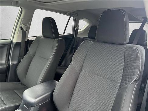 Used 2018 Toyota RAV4 XLE image 16
