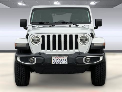 Used 2019 Jeep Wrangler Unlimited Sahara w/ Safety Group image 5