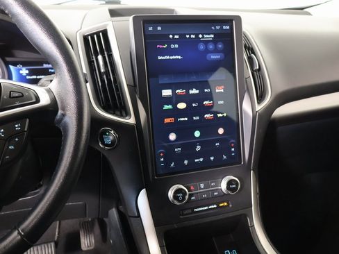 Used 2024 Ford Edge SEL image 5