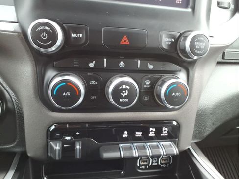 Used 2022 RAM 1500 Big Horn AWD/4WD image 20