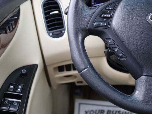 Used 2017 INFINITI QX50 AWD w/ Premium Plus Package image 30