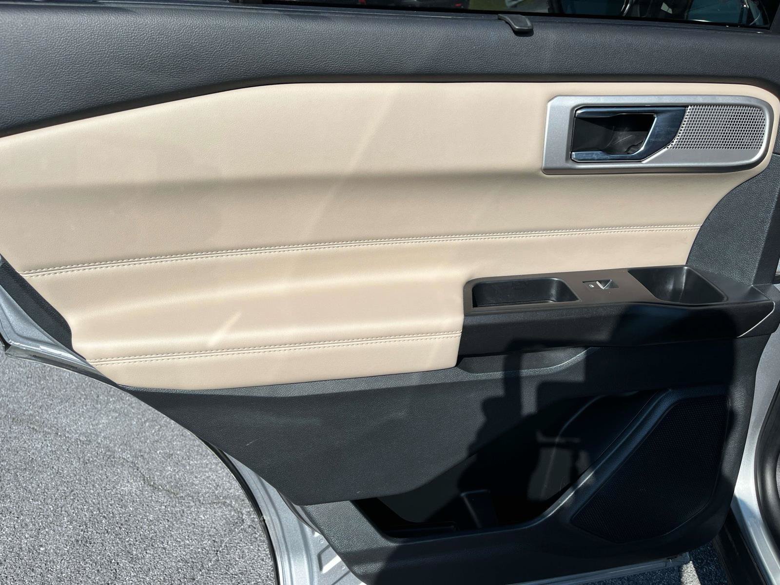 Used 2020 Ford Explorer Limited AWD/4WD image 19