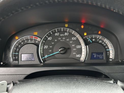 Used 2014 Toyota Camry SE image 27