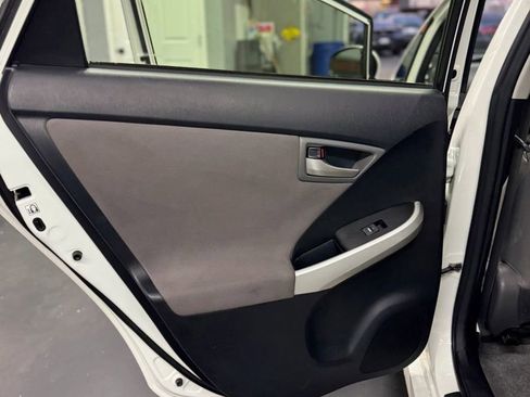 Used 2015 Toyota Prius Two image 10