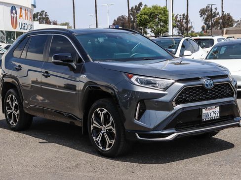 Used 2021 Toyota RAV4 XSE w/ Premium Package AWD/4WD image 3