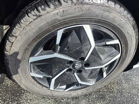 Used 2024 Hyundai Ioniq 5 SEL image 9