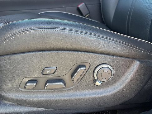 Used 2025 Genesis GV70 3.5T Sport AWD/4WD image 14