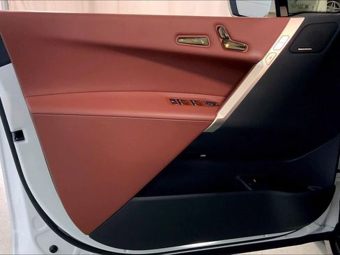 Certified 2023 BMW iX xDrive50 w/ Premium Package image 21