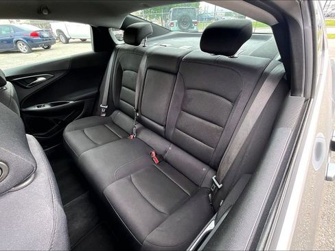 Used 2025 Chevrolet Malibu LT image 35