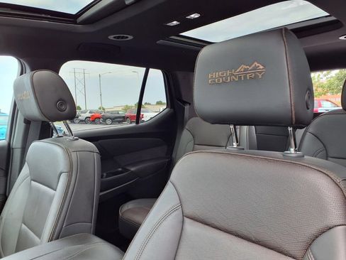 Used 2023 Chevrolet Traverse High Country w/ LPO, Floor Liner Package FWD image 25