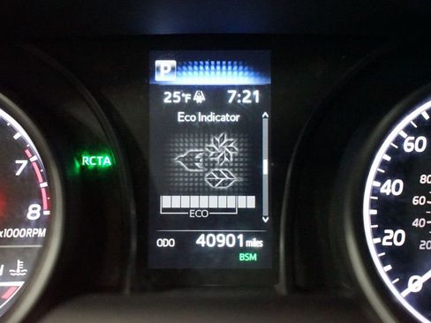 Certified 2023 Toyota Camry SE image 17