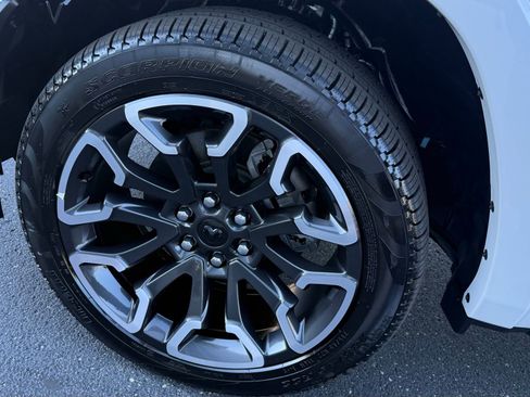 Used 2025 RAM 1500 Limited w/ Bed Utility Group image 19