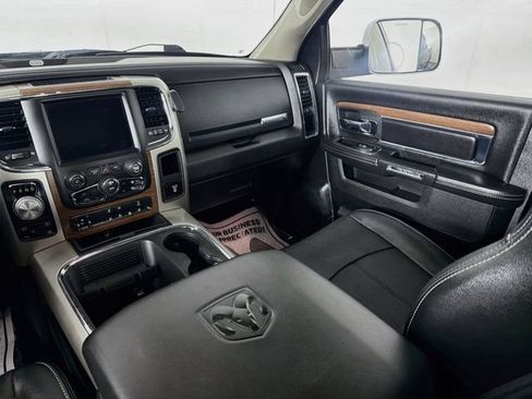 Used 2018 RAM 1500 Laramie AWD/4WD image 22