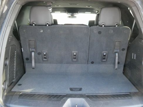 Used 2021 Chevrolet Tahoe LT image 17