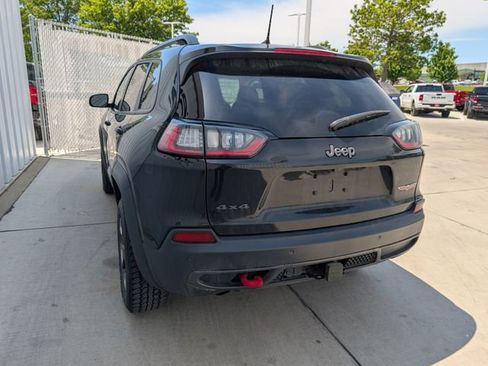 Used 2019 Jeep Cherokee Trailhawk w/ Comfort/Convenience Group AWD/4WD image 12