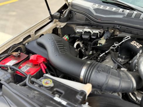 Used 2018 Ford F250 Platinum w/ Platinum Ultimate Package image 10