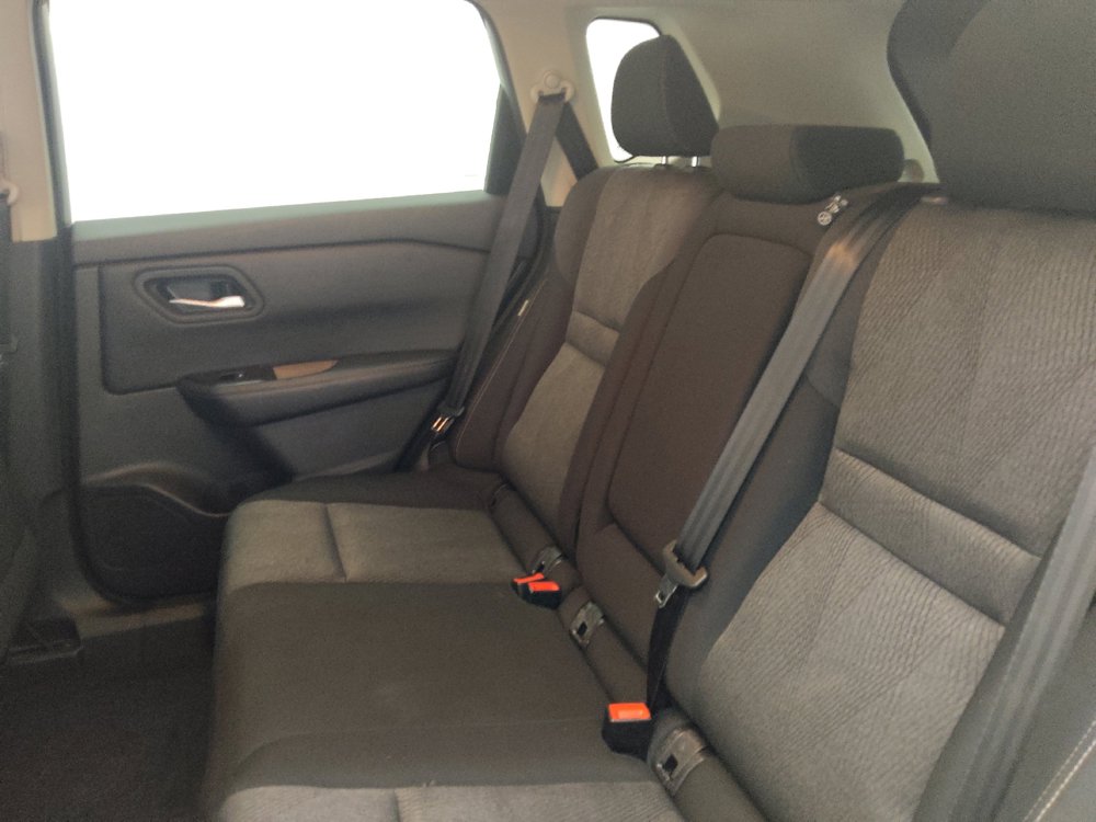 Used 2025 Nissan Rogue SV AWD/4WD image 18
